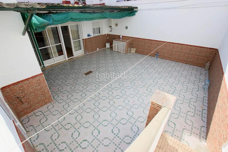 Foto d63bbe19-74af-48d0-a087-15681bab7e33. Casa a Montijo