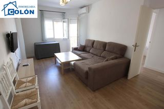 Miete Etagenwohnung  Avenida colon. Alquila piso reformado en montijo! luminoso, espacioso, cerca de