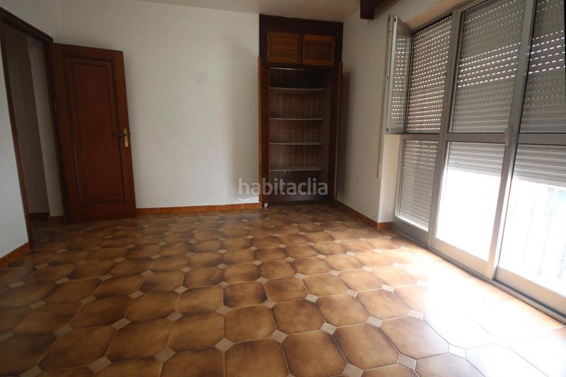 Foto cc6c7423-9b60-41b6-8e6f-a0f75b6de9bd. Edificio  con dos viviendas en Montijo