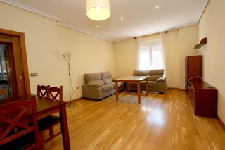 Location Appartement  Calle calle valdelacalzada. Estupendo piso en pleno centro de montijo!