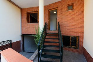 Semi detached house  Plaza agustina de aragon. Dúplex con garaje en la zona de colón, montijo.