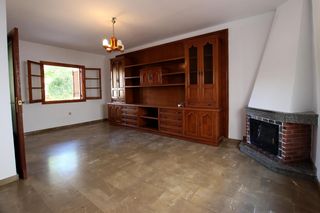 Maison jumelée  Plaza agustina de aragon. Dúplex con garaje en la zona de colón, montijo.