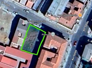 Terreno residencial  Calle caya. Solar en muy buena zona de montijo