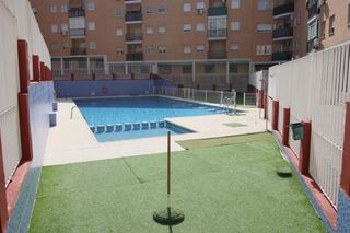 Piso  Calle pintor barjola. Oportunidad piso con plaza de garaje ,trastero y piscina comunit