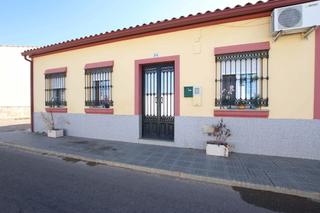 Casa  Calle ronda este. Oportunidad única en guadiana! casa de planta baja lista para en