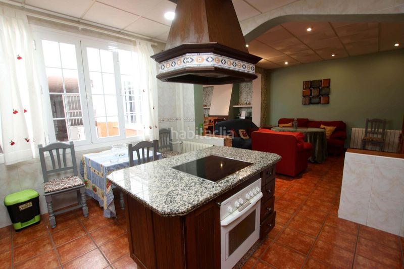 Foto 1b1b8ba4-bc5d-461a-acfb-d0797363b98a. Casa amb aparcament a Montijo