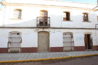 Terreno residencial en Montijo. Casa para reformar en montijo