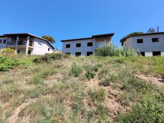 Mas dans Calle hortnsies 11-15. Venta de 3 casas unifamiliares en construccin en can fornaca