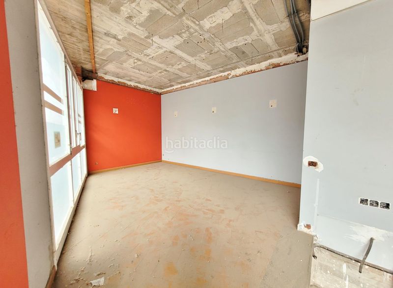 Foto d094b8b2-550d-415d-a26e-7339c6246fbc. Local comercial a costa brava 70 a Eixample-Horta Capallera Figueres