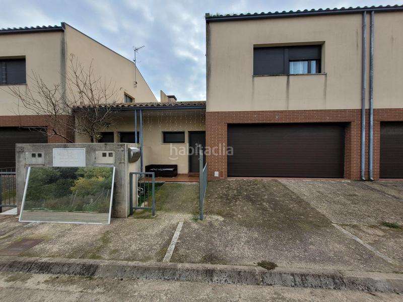 Foto 0f3ae446-1cc0-4b96-8ebf-8c0fc7cf0e64. Edificio in carrer quintana 26 in Cervià de Ter