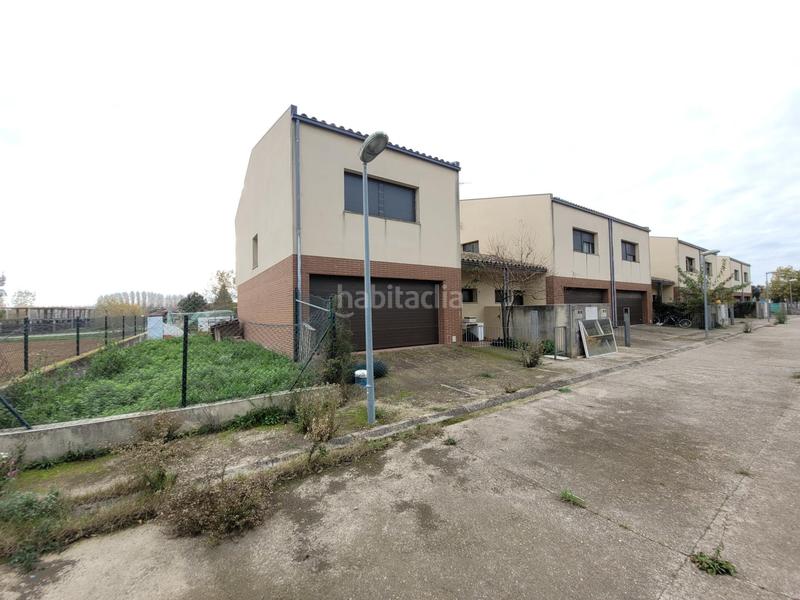 Foto 509c4f29-d065-4409-9eaf-f96c45145e72. Edificio in carrer quintana 26 in Cervià de Ter