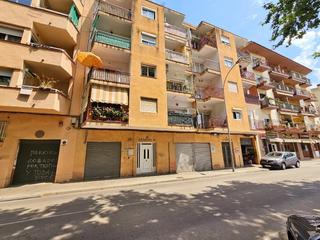 Local commercial à Avenida catalunya 40. Local polivalente en la plantera