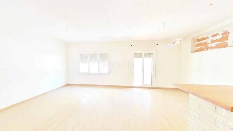 Foto 2f468943-562f-40b3-80d3-ab56a94e1a19. Piso en carrer gardisso 10 amplio piso en La Vila en Llançà