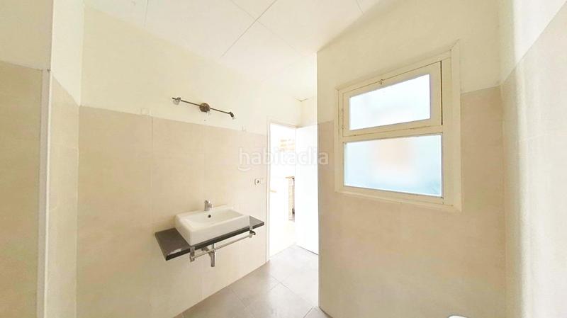Foto abc15e3d-b2d6-45c6-8f1a-a1e613a84aab. Piso en carrer gardisso 10 amplio piso en La Vila en Llançà