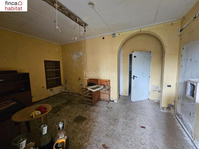 Foto 0688a454-23cf-4b8e-92d7-e465ce8e6f5f. Édifice dans calle venecia 11 dans Centre Lloret de Mar