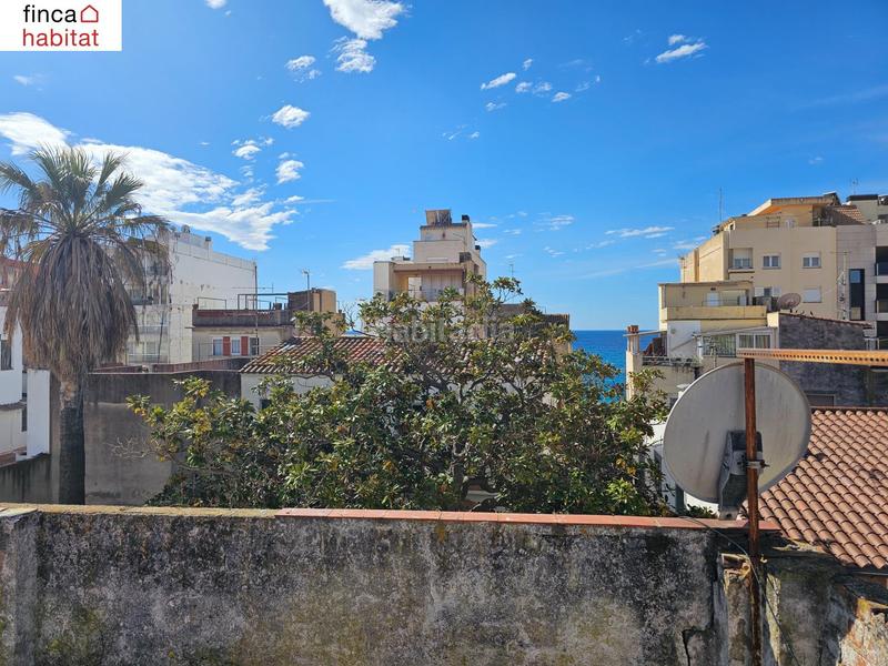 Foto 14f01e52-f67b-4d3e-ac0b-58c3e9cc3f3e. Édifice dans calle venecia 11 dans Centre Lloret de Mar