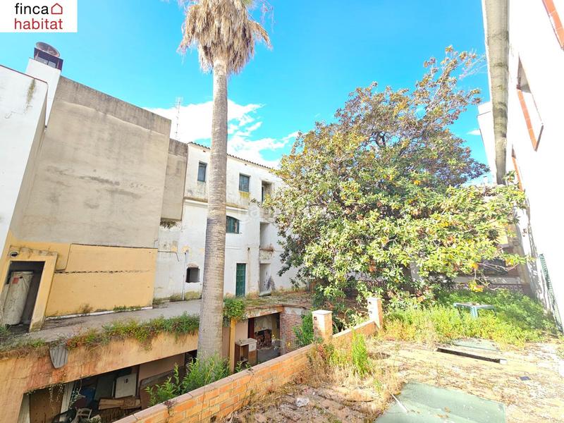 Foto d41c88a1-a63b-4669-a2de-6cefa705232a. Édifice dans calle venecia 11 dans Centre Lloret de Mar