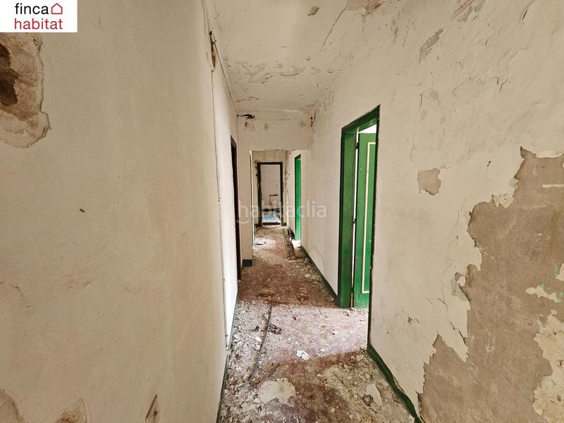 Foto f2ff3977-7c3b-4c55-b88f-808795a88b5a. Édifice dans calle venecia 11 dans Centre Lloret de Mar