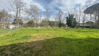 Terreny residencial  Catalunya. Amplia parcela en venta en sils