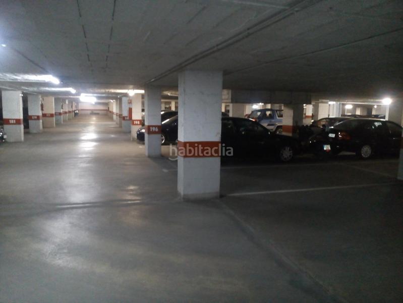 Foto df734131-1306-4f97-9665-46052ad54d1e. Alquiler parking coche párquing amplio en alquiler en el centro en Girona