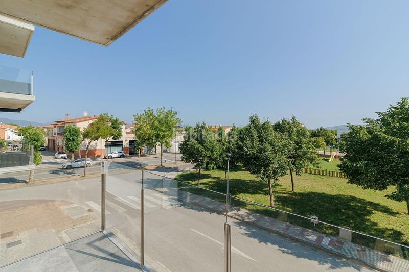 Foto e3bc88ad-1e5c-4e15-a8bf-ee871e0d83e4. Piso  seminuevo en Vilablareix