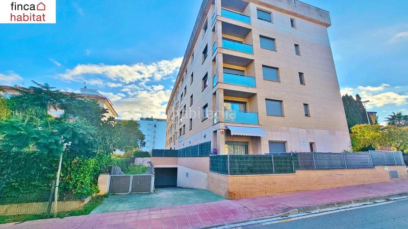 Foto 166d3271-fc27-4e76-b9d6-491afbac4820. Planta baixa amb piscina a Fenals Lloret de Mar