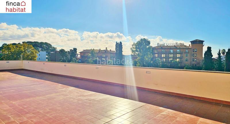 Foto 4b99f494-247e-41a2-8971-2abb0ede5049. Planta baixa amb piscina a Fenals Lloret de Mar