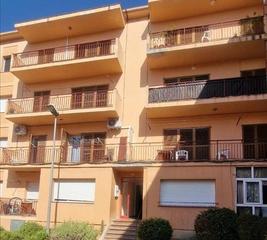 Planta baixa  Simo samaso. Piso sin posesión en canaleta  banyoles