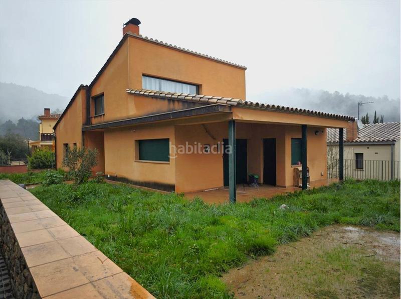 Foto f35673bc-176d-4cda-8253-ea12a110eb66. Casa amb aparcament a Sant Llorenç de la Muga