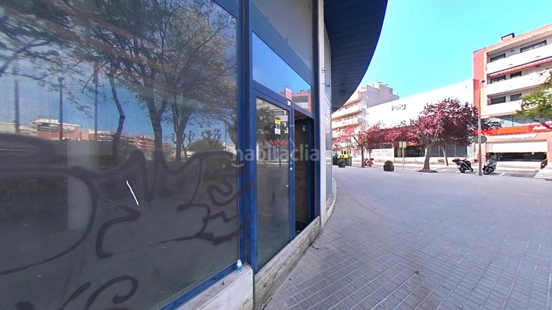 Foto 25deda28-736f-4694-8b76-d3303198bdd0. Local comercial a anselm clave a Mercat-Mas Moixa Blanes