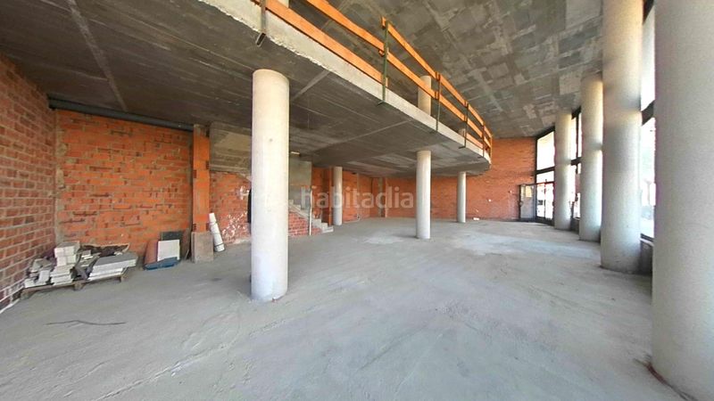 Foto 4ce89f76-48a9-40e7-8bb2-6923b87a6341. Local comercial a anselm clave a Mercat-Mas Moixa Blanes