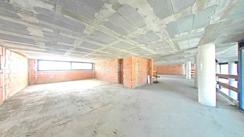 Foto bd74aea7-f827-403e-aa4e-f518927dd081. Local comercial a anselm clave a Mercat-Mas Moixa Blanes