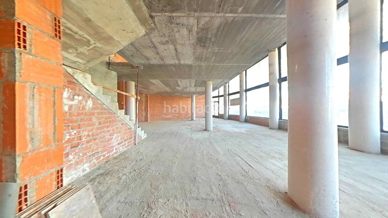 Foto f257d529-e267-4e5c-82b0-643ef5a4fe26. Local comercial a anselm clave a Mercat-Mas Moixa Blanes