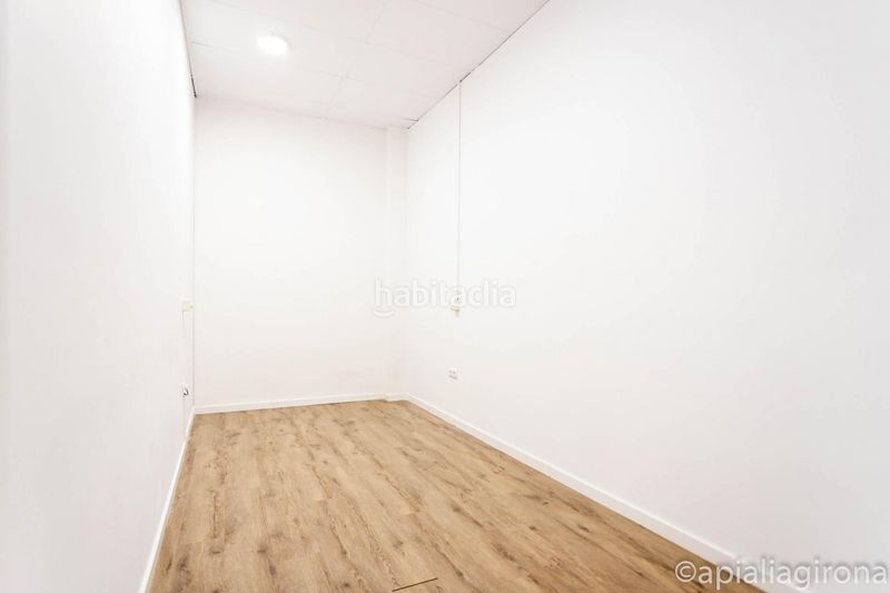 Foto 25d74621-4765-4de5-bf9e-a3592e5849ae. Local comercial a Palau Girona