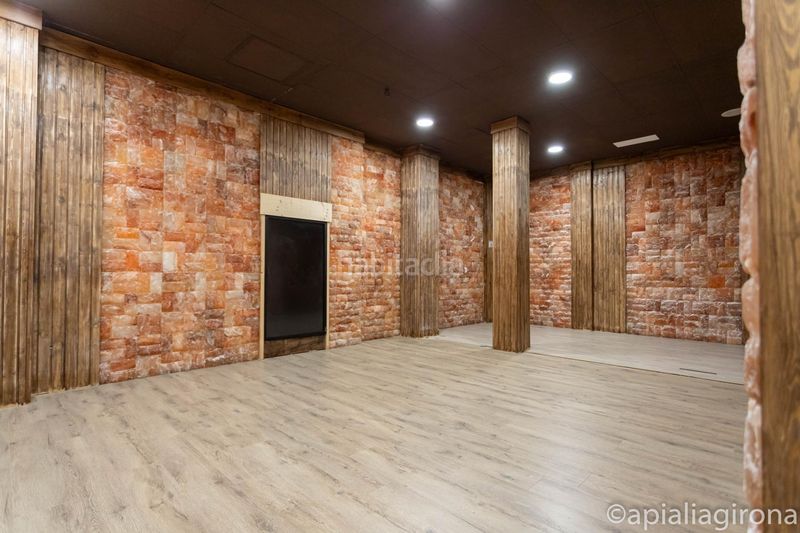 Foto 6ab0bea9-07e5-426f-abf2-988b7f1a0aa0. Local comercial a Palau Girona