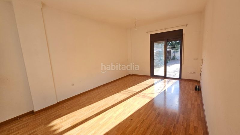 Foto 5dcd70e9-5e06-482c-8851-ac1865d8bb66. Casa adossada amb aparcament a Vilajuïga