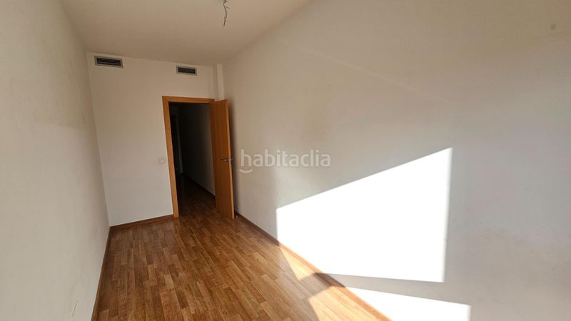 Foto f1e636ce-b836-4e29-8c0d-e9fc1e8b0a13. Casa adossada amb aparcament a Vilajuïga
