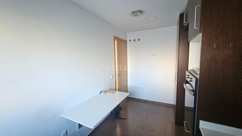 Foto f88359be-407c-4e25-b4d8-058f7fb15861. Casa adossada amb aparcament a Vilajuïga