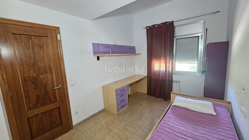 Foto 34052bc7-6a03-4959-805b-c4bd4e54d26a. Casa adossada amb aparcament piscina a Bescanó