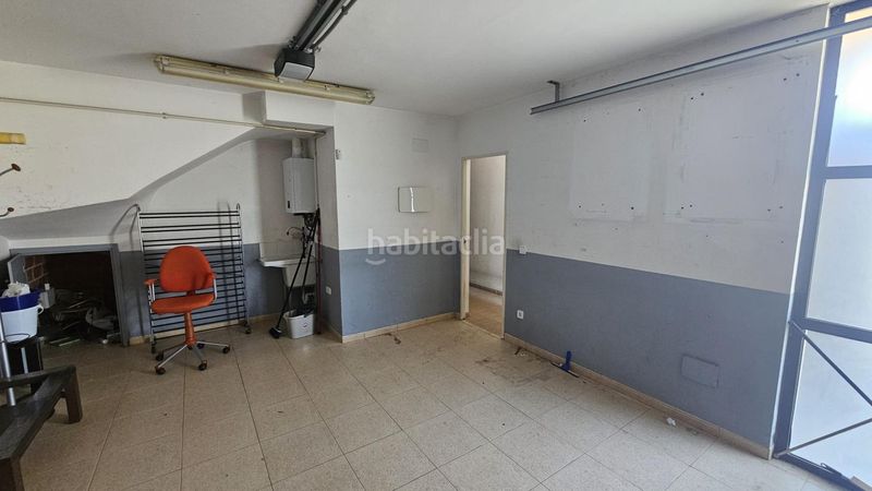 Foto 41dcd56e-0898-4b2b-9adc-303553cd9d14. Casa adossada amb aparcament piscina a Bescanó