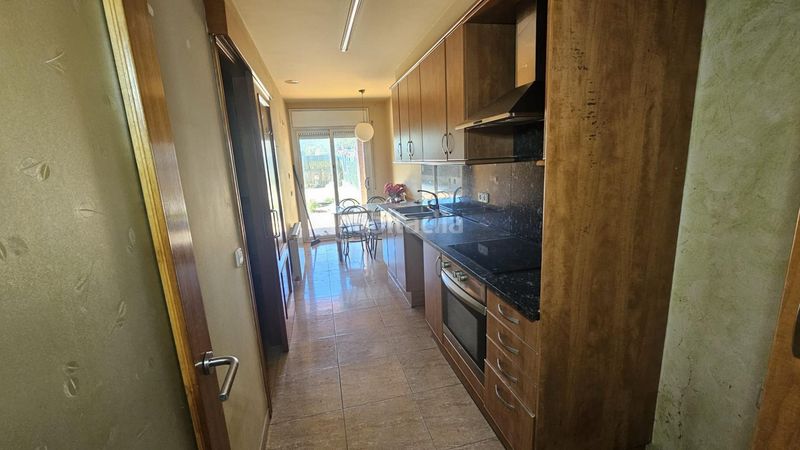 Foto 49c044ca-7e60-44ab-a8f4-7a1e39677c24. Casa adossada amb aparcament piscina a Bescanó