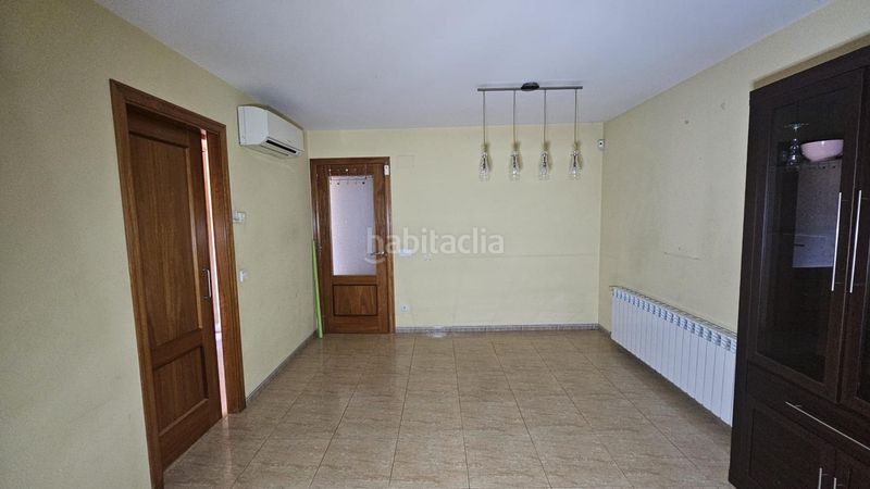 Foto 80f6e96a-55f1-4ae0-9d4e-ab96a498d3f8. Casa adossada amb aparcament piscina a Bescanó