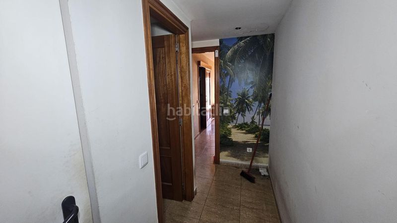 Foto c3cd28f1-07e6-46b8-8bb2-d1cc7145ae26. Casa adossada amb aparcament piscina a Bescanó