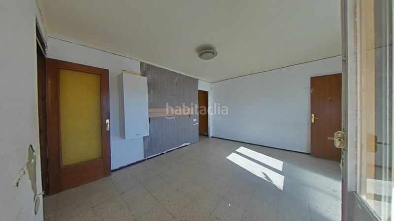 Foto 93231d7f-60c6-4a7a-8699-99668e9836e2. Apartament a Centre Salt