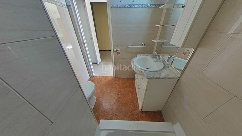 Foto c1b190cf-019d-4731-aad4-bc4ebf56f230. Apartament a Centre Salt
