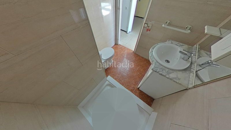 Foto eaf36dda-72de-4fa8-ba43-2909b35da25f. Apartament a Centre Salt