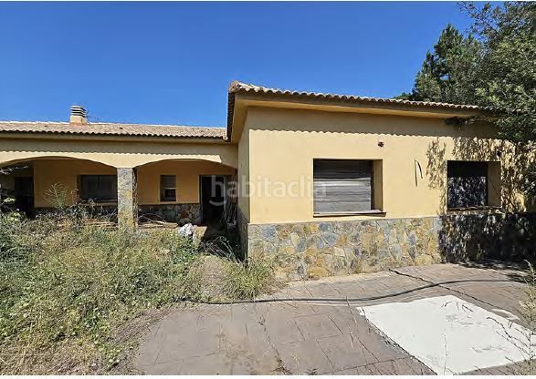 Foto 04c88a04-656d-4411-a9b1-56d7548b8a46. Xalet amb aparcament piscina a Caldes de Malavella