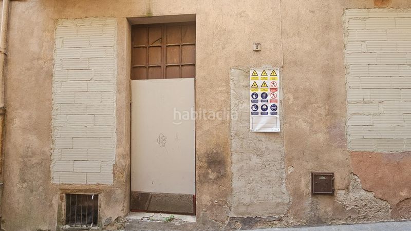 Foto 182313d9-4398-4b88-a897-ba357c085859. Edificio in lliberada ferrarons 3 in Olot