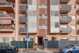 Rez-de-chaussée  Calle migdia. Piso en subasta  piso de tres habitaciones en figueres girona