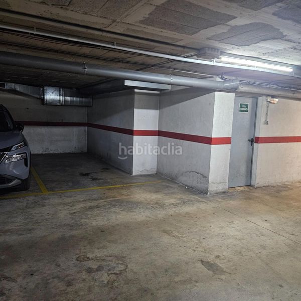 Foto 16a91f5e-692d-449e-9cb0-c60b45092db0. Lloguer aparcament cotxe a Montilivi Girona